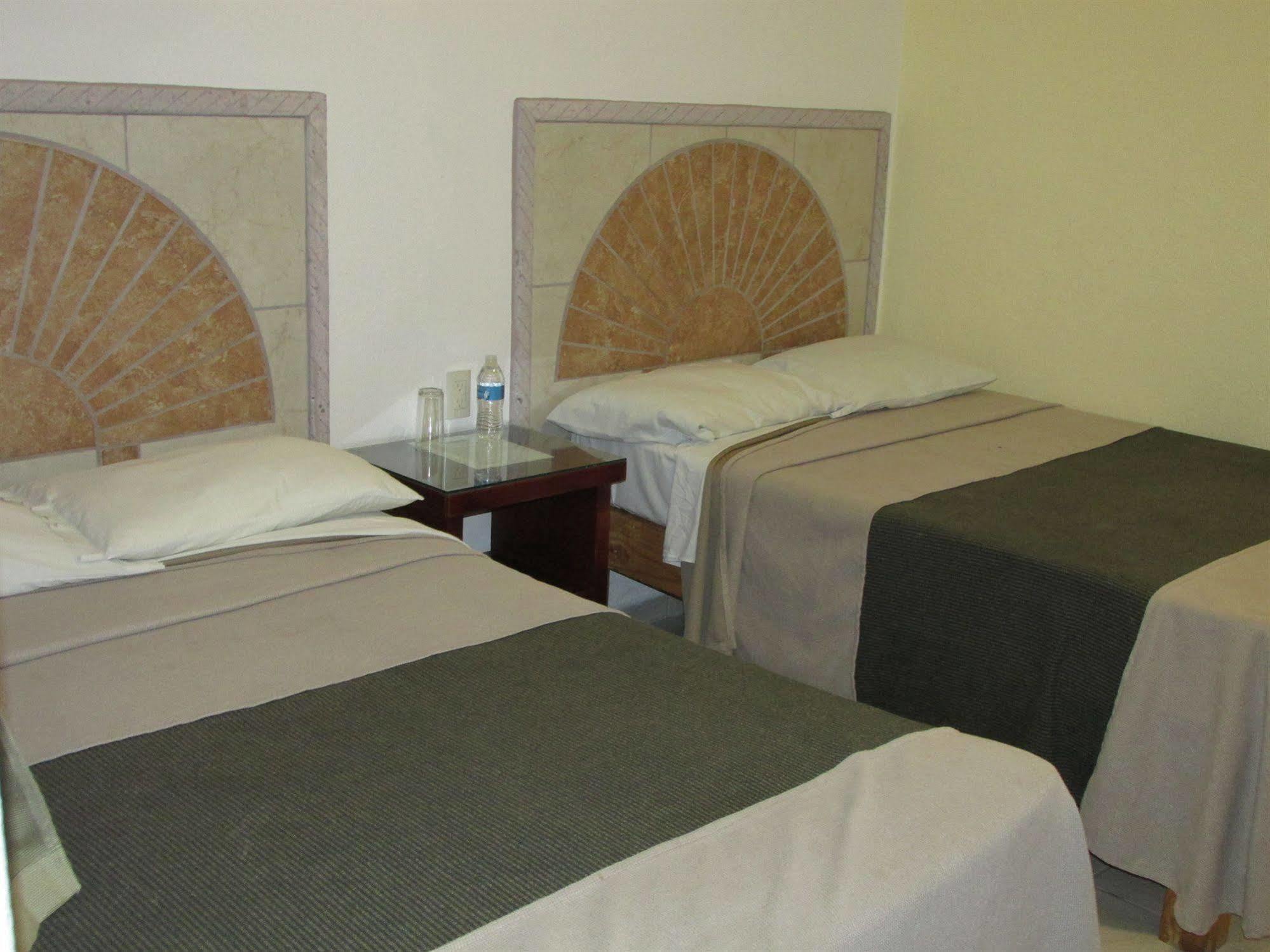Hotel Albatros Palace Manzanillo Kültér fotó